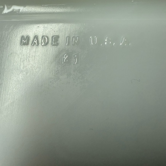 (2) Vintage 60s Pyrex 1063 Milk Glass Divided Oval Casserole Dish 1.5 QT USA - Picture 3 of 6